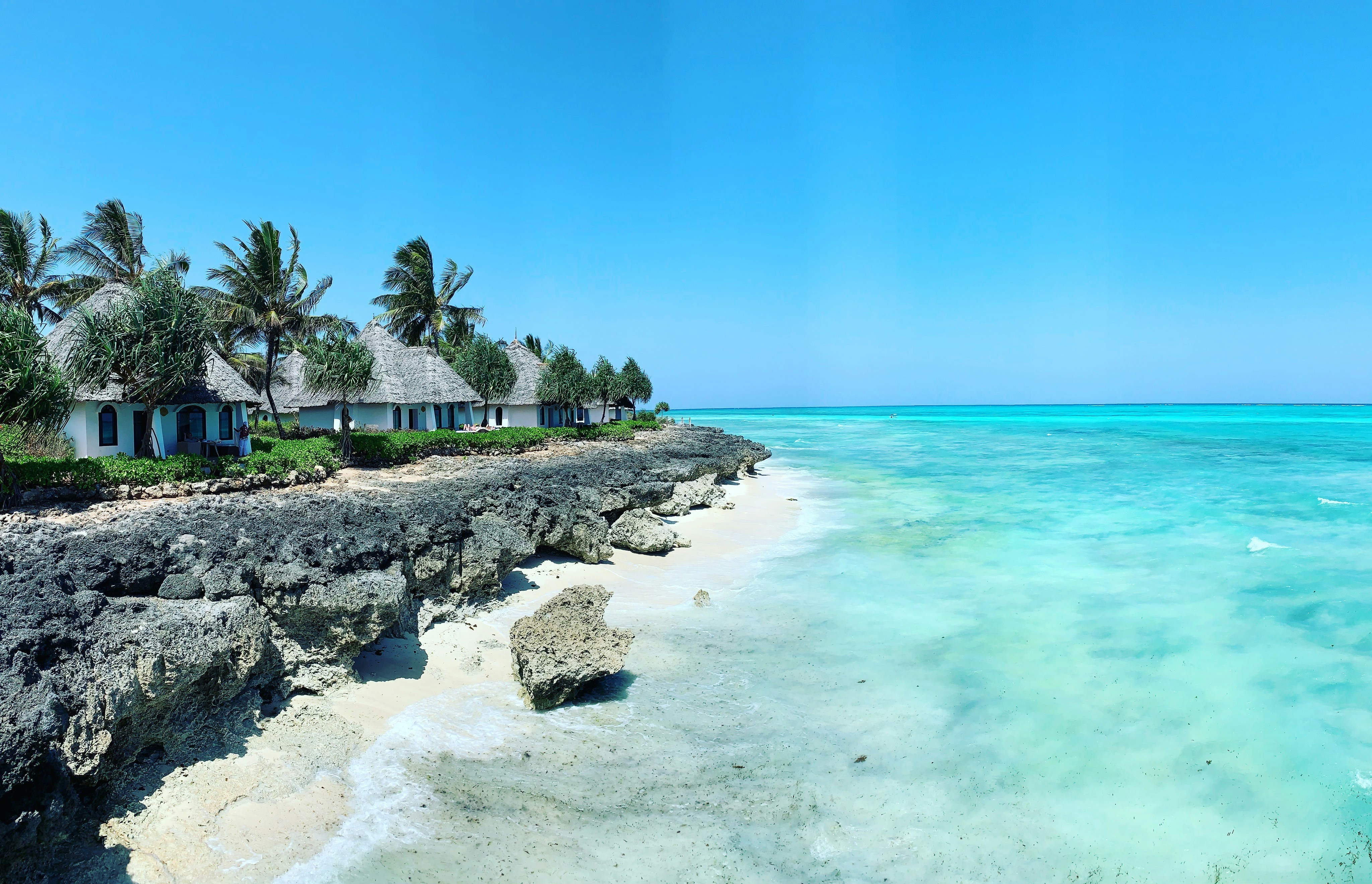 12-Day Safari, Culture & Beach Adventure